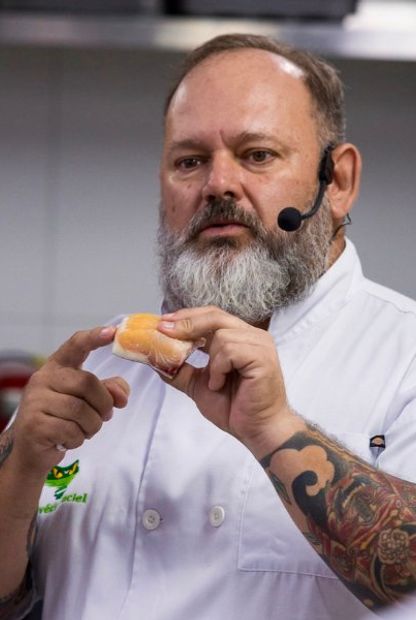 Profile picture for Helvecio Maciel